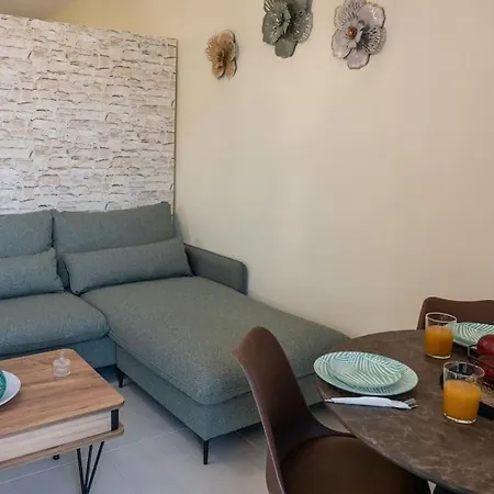 Perion Stone Sea Front Appartement *